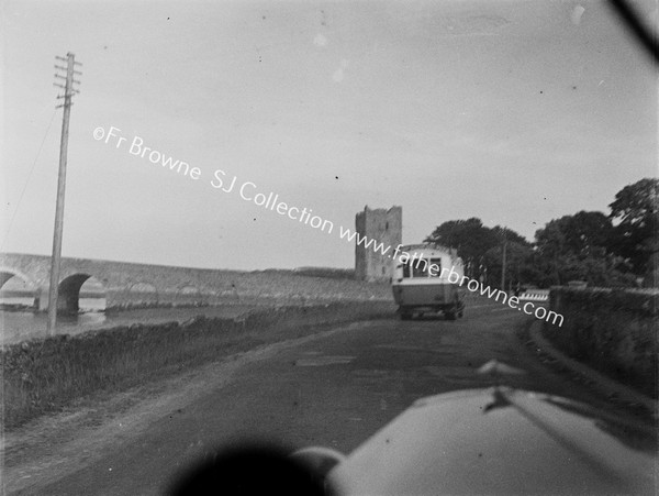 ON THE ROAD AT BELVELLY CASTLE NEAR COBH